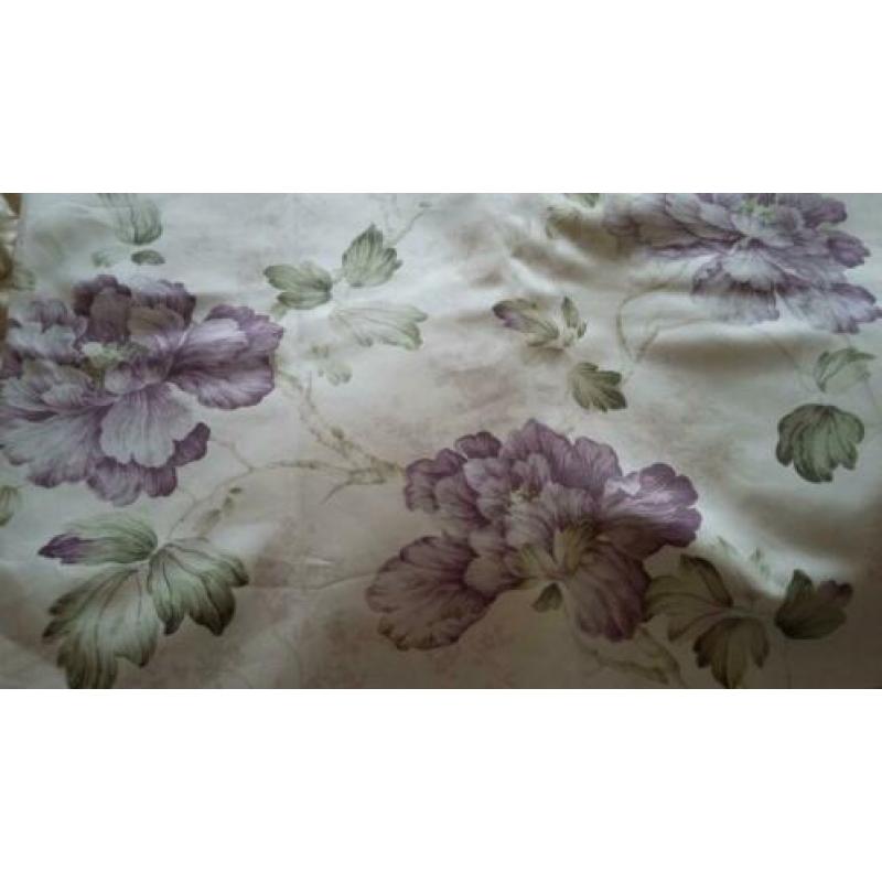 Ashley 2 lappen stof bloem lila/lichtblauw 145 x 116 cm