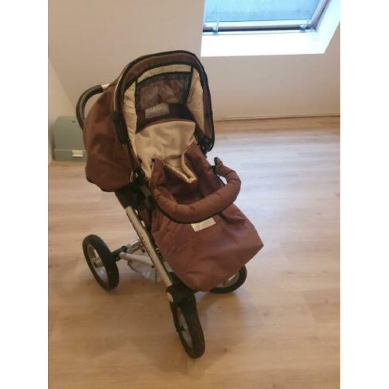 Musty kinderwagen GRATIS