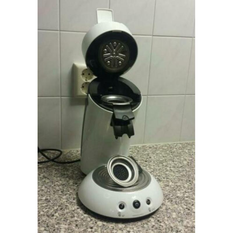 Nette Philips Senseo met 2 koffiepadhouders.