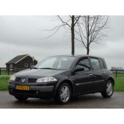 Renault Mégane 1.6-16V Privilège Luxe * Airco * 5Drs * Leder
