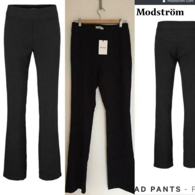 *NIEUW* Modström zwarte broek (M)