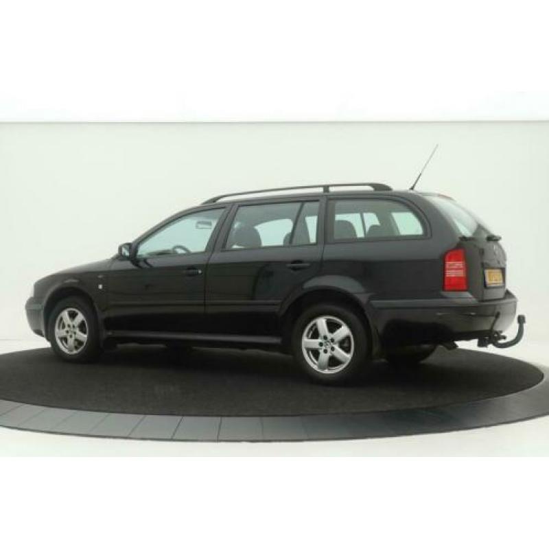Skoda Octavia Combi 1.9 TDI Elegance 4X4 | Climate control |