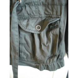 Prachtige Jas van H&M DIVIDED. Maat 42.