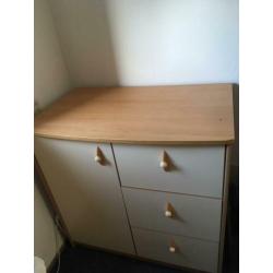 Babykamer compleet, beuken/ crème
