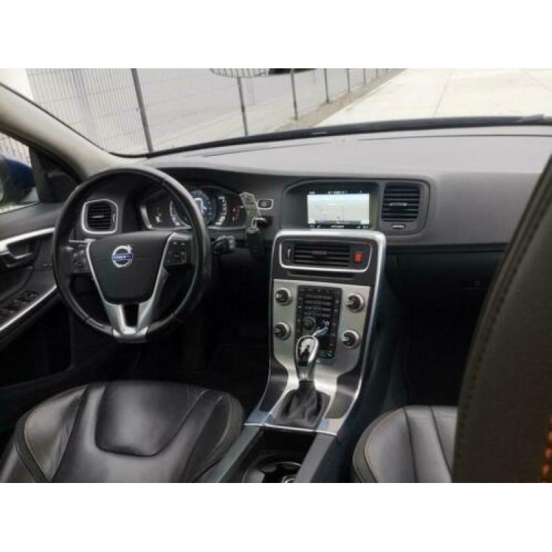 Volvo V60 2.0 D4 Ocean Race | Aut | Trekhaak | Leder | Camer