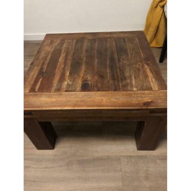 Houten salontafel 70x70. Gebruikt maar in goede conditie