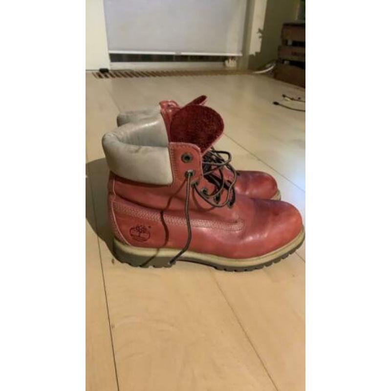 Timberland maat 38 rood weinig gedragen