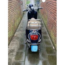 Vespa snor 2T lichte schade