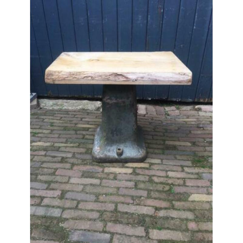 Vintage hifi / tv tafel industriële stijl