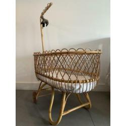 Rotan antieke wieg