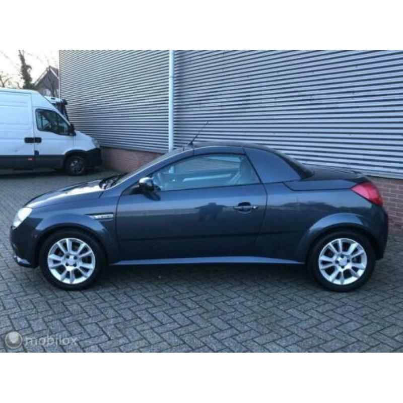 Opel Tigra TwinTop 1.8-16V Sport NIEUWSTAAT