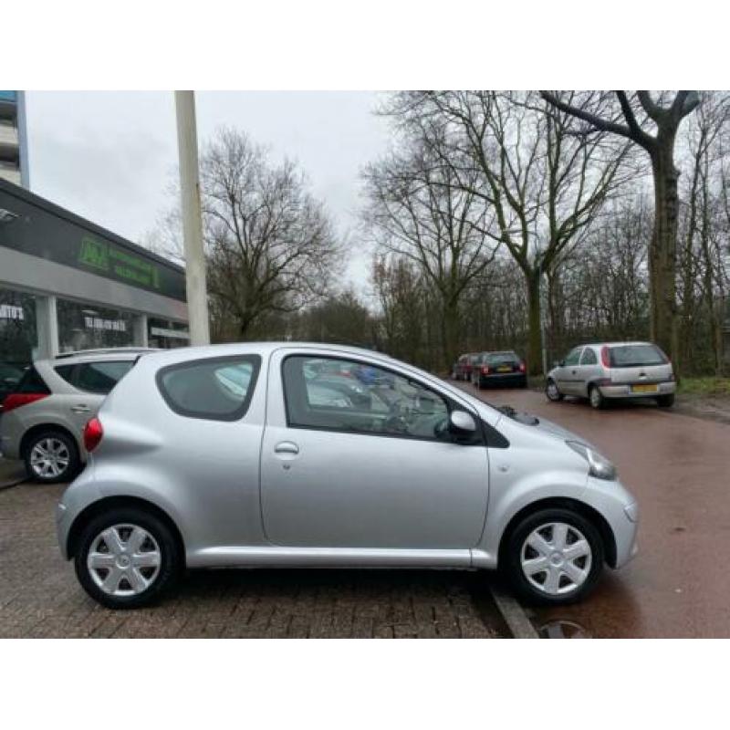 Toyota Aygo 1.0-12V + 3e Eigenaar/Nw Apk/Elec.Ramen