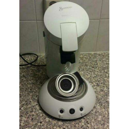 Nette Philips Senseo met 2 koffiepadhouders.