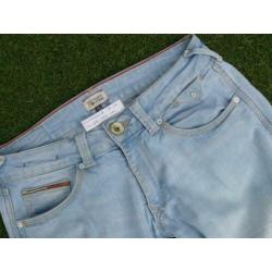 TOMMY HILFIGER spijkerbroek maat 28/S lengte 32 stretch