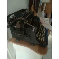 Antieke typemachine
