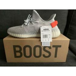Yeezy Boost 350 V2 tail light maat 43 1/3