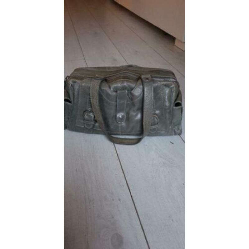 Van dalen, ruim leer tas