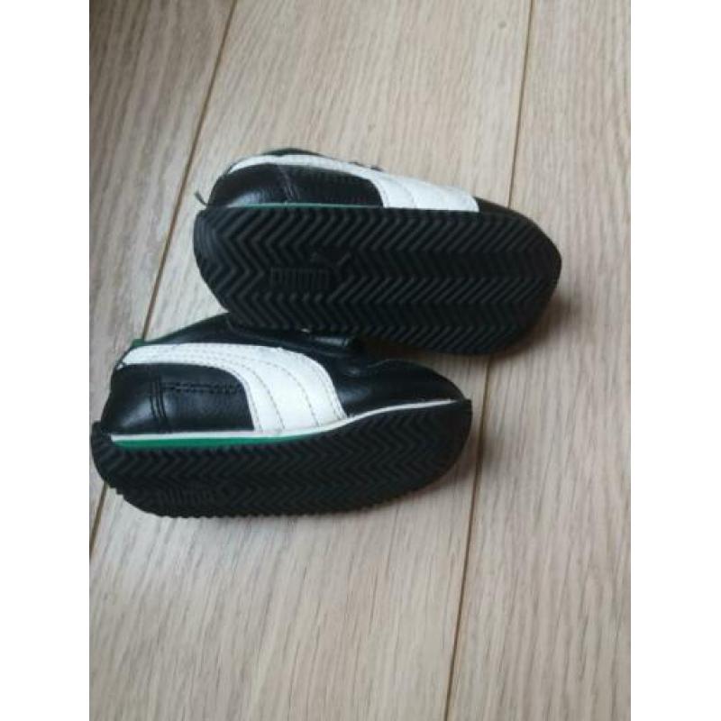 Puma schoentjes maat 19
