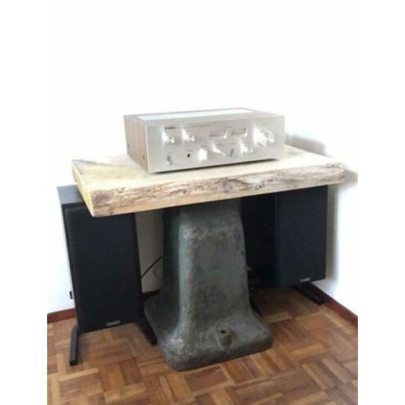 Vintage hifi / tv tafel industriële stijl