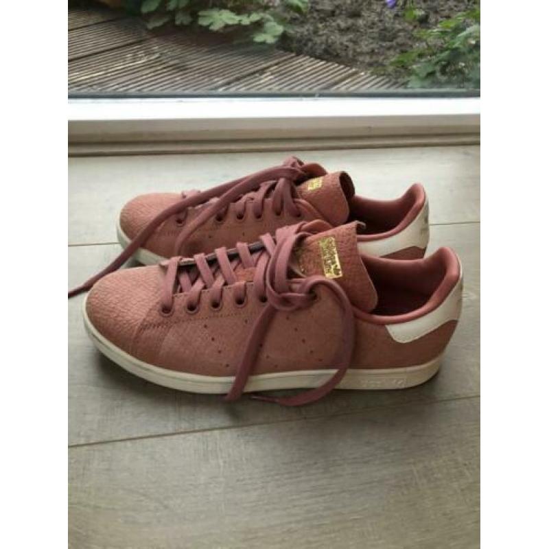 Roze Adidas Stan Smith maat 40