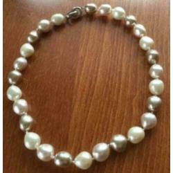 Aangeboden, glas barok parel halsketting en armband