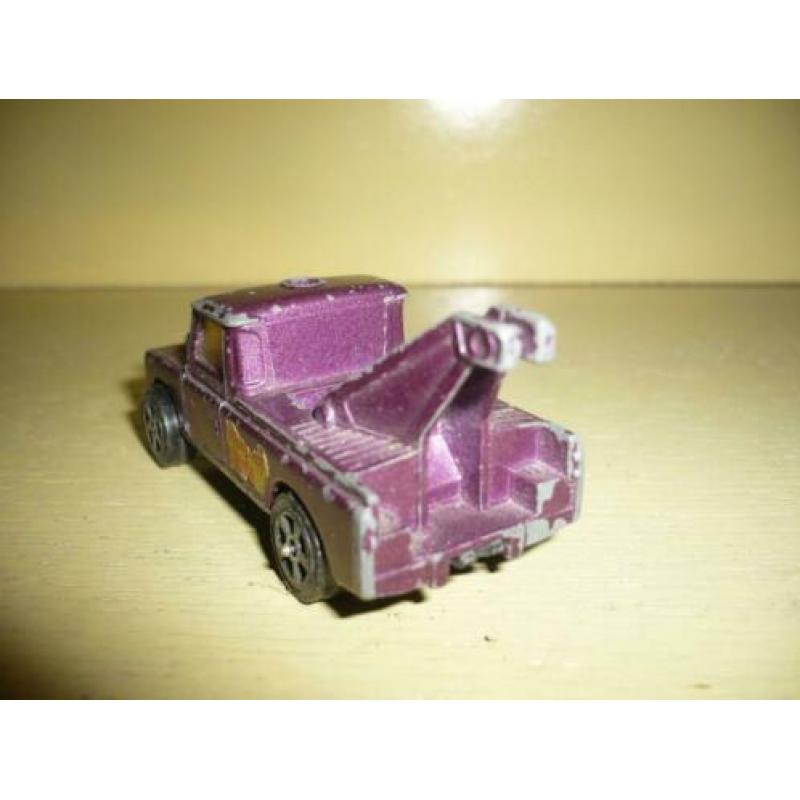 Mie18> oude corgi land-rover truck