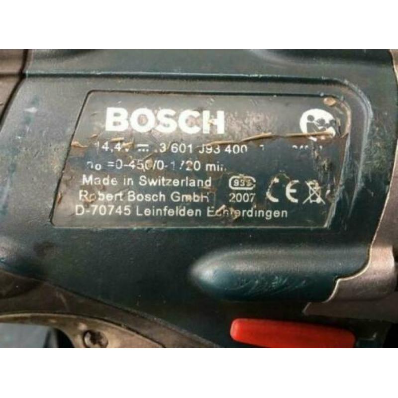 Bosch accu boormachine/slagmoersleutel/decoupeerzaag/zaklamp