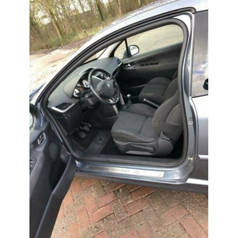 Peugeot 207 1.6 16V 3DRS 2007 Grijs