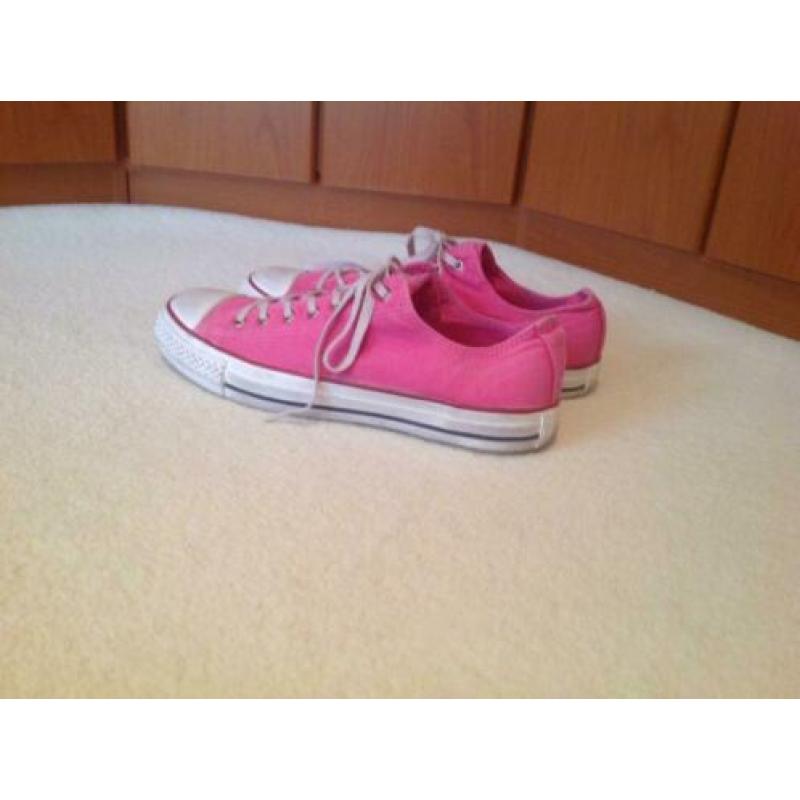 Prachtige roze schoenen van het merk All Star converse