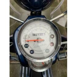 Vespa snor 2T lichte schade