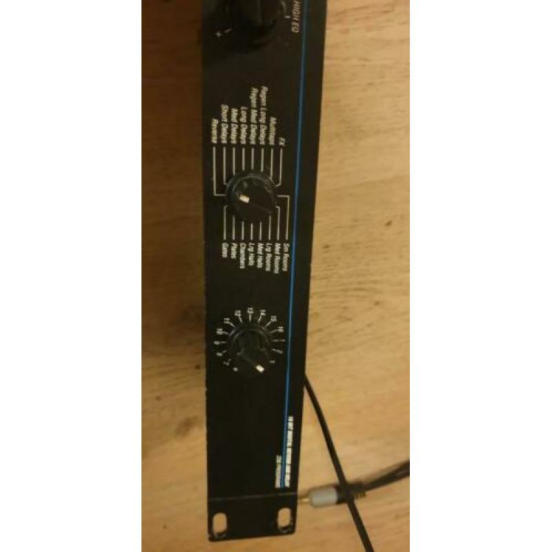 Alesis microverb III