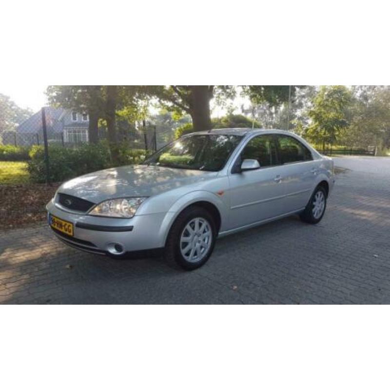 Unieke staat! Ford Mondeo 1.8 16V 92KW Sedan 2001 Grijs