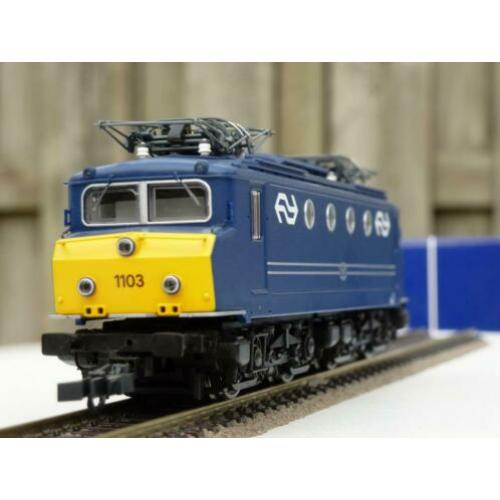 Roco NS 1100 (1103) blauw gele neus VVP