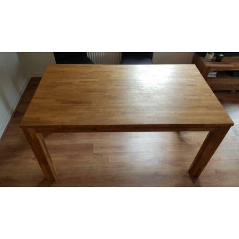 Woood teakhouten tafel 150×85 cm + 4 Woood stoelen