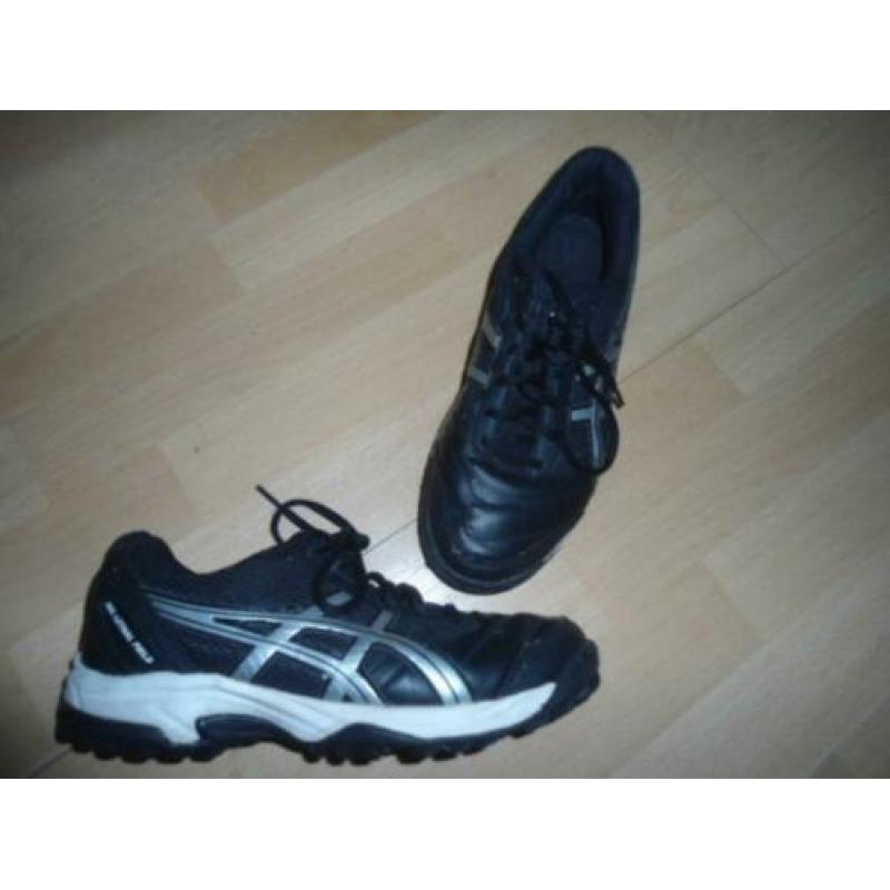 Asics; Kunstgrasschoenen Gel-Lethal Field; maat 37,5