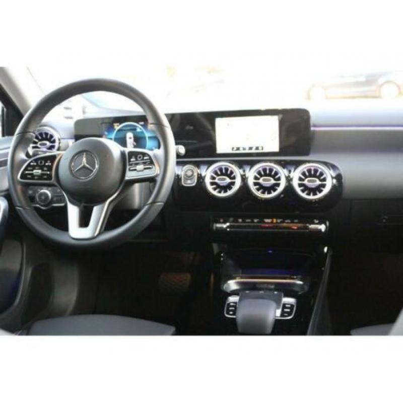 Mercedes-Benz A-Klasse 180 Business Solution Plus Upgrade Wi