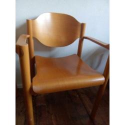 4 mooie vintage houten stoelen