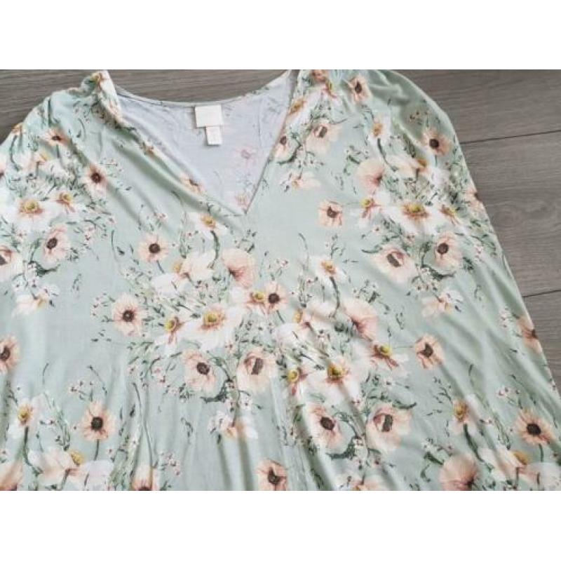 H&M groene top met bloemenprint maat M (NK014)