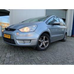 Ford S-Max 2.0 TDCi Bj 2006 Clima Panorama