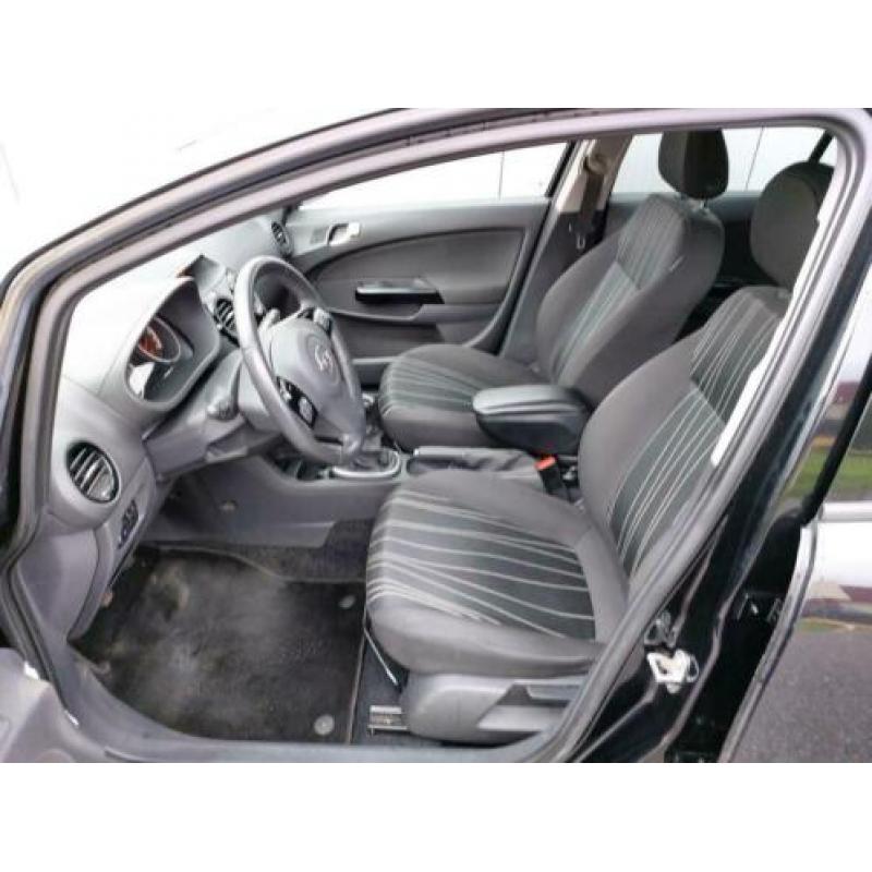 Opel Corsa 1.3 CDTi EcoFlex 111' Edition Dealer onderhouden!