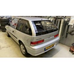 Suzuki Swift 1.3 2001 Grijs