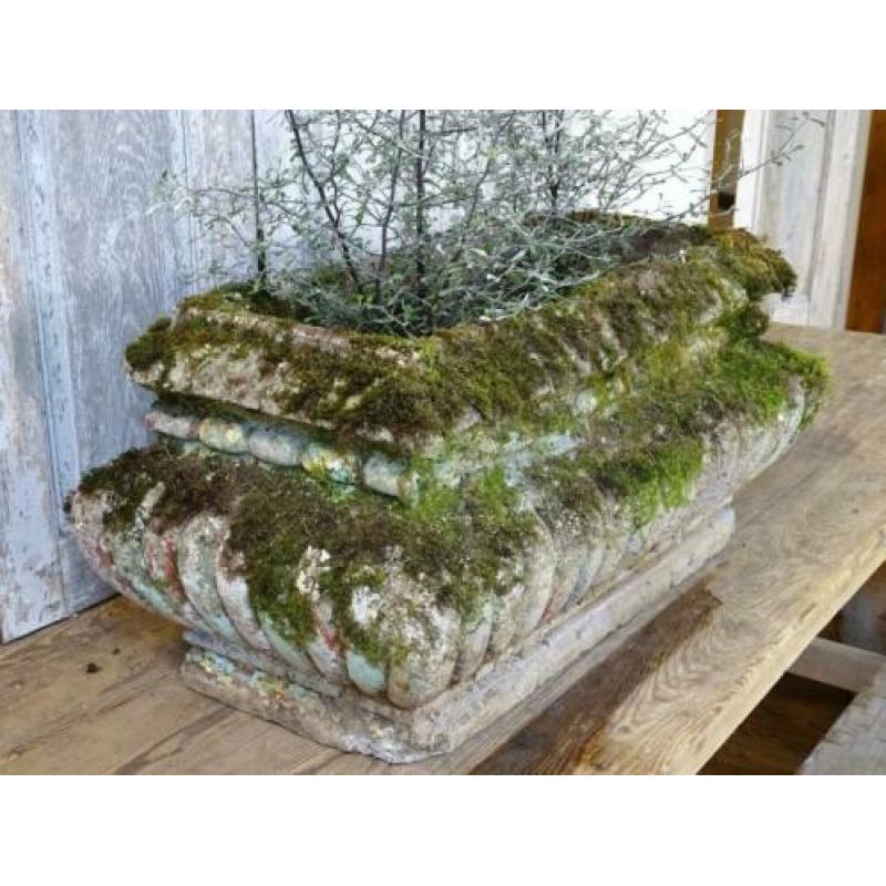 Antieke Franse stenen jardiniere
