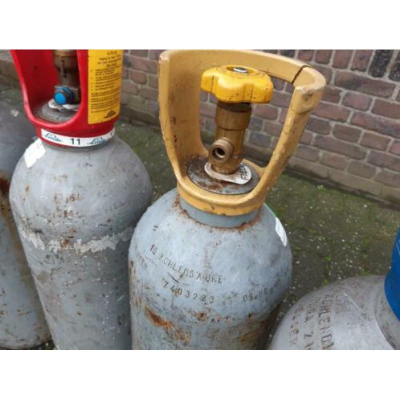 Diverse gasflessen aligal 2 lasgas lasfles gas fles co2 co