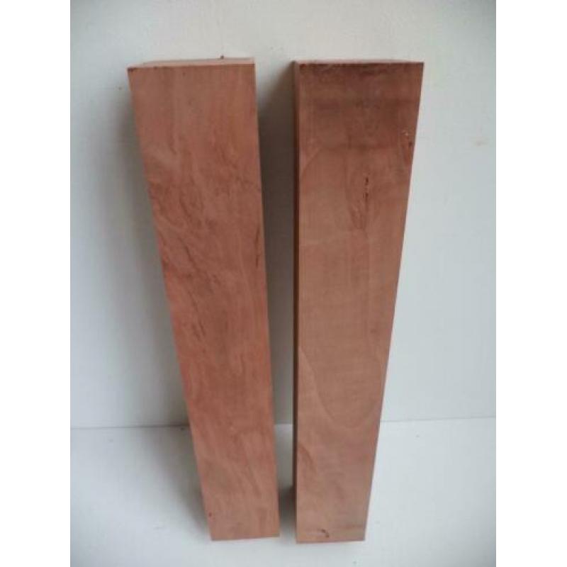 2 balkjes peren hout draaiwerk handvaten balkje perenhout