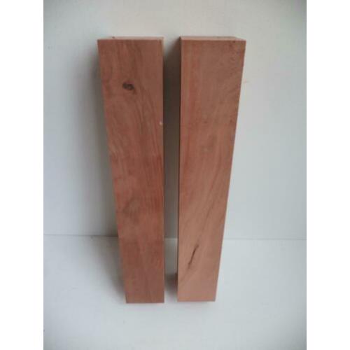 2 balkjes peren hout draaiwerk handvaten balkje perenhout