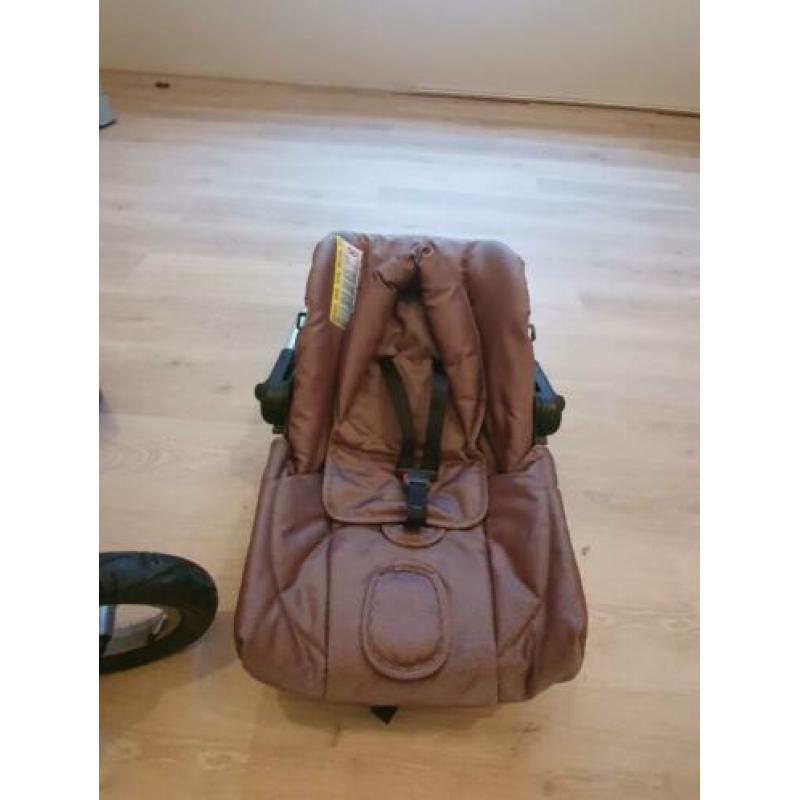 Musty kinderwagen GRATIS