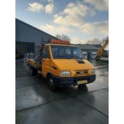 Iveco Daily incl kraan en knijpbak