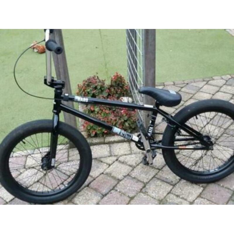 Haro bmx 21 inch weinig mee gefietst nieuw €600,-