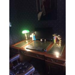 Klassiek bureau