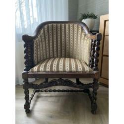 stoeltje en tafeltje brocante